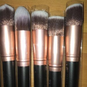 14 piece make brush set